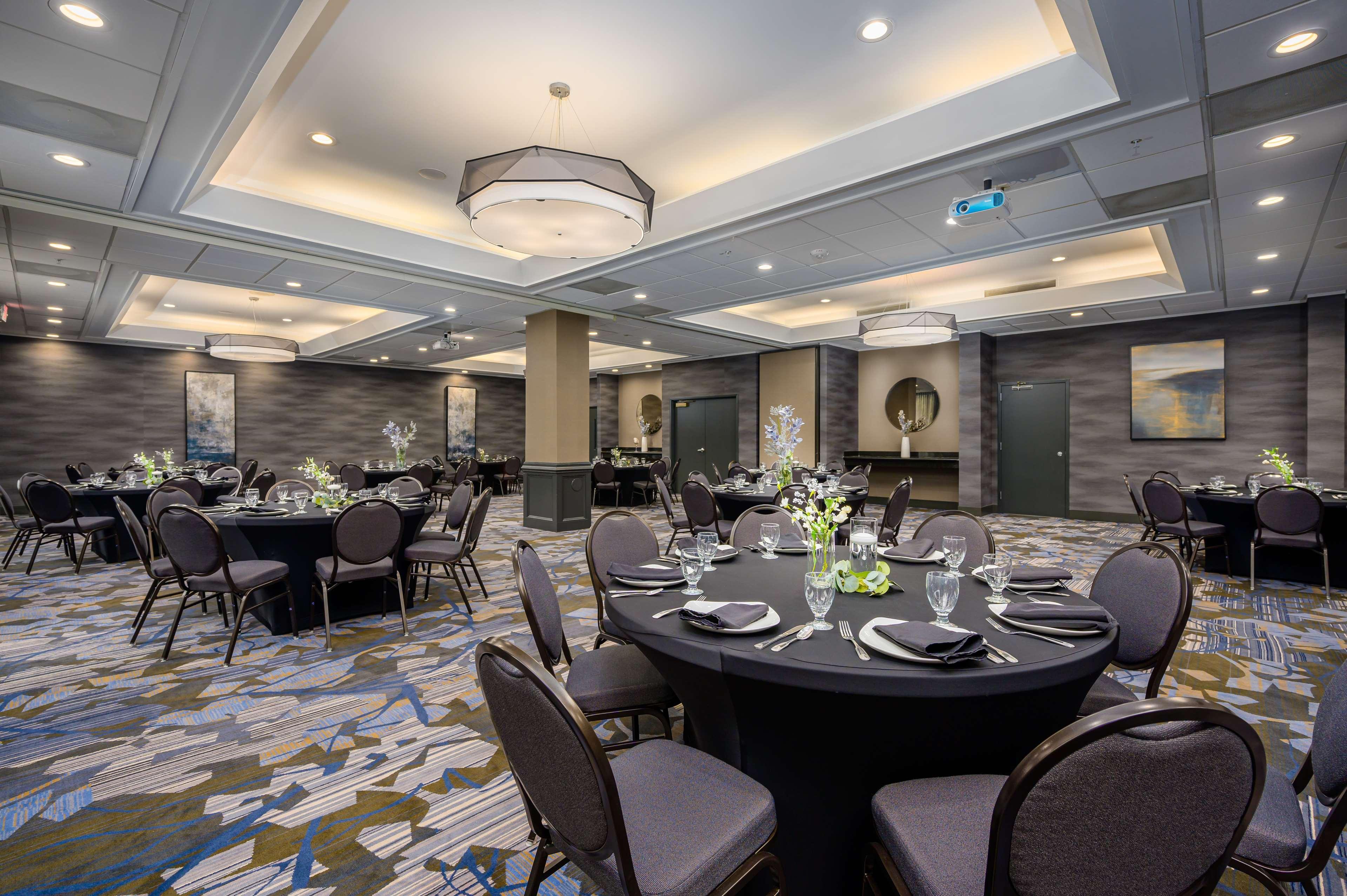 Hotel Doubletree By Hilton Raleigh Midtown, Nc Zewnętrze zdjęcie